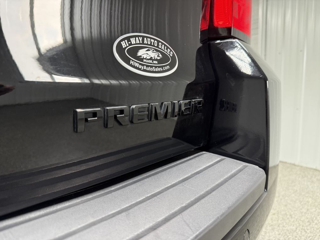 2019 Chevrolet Suburban Image 8