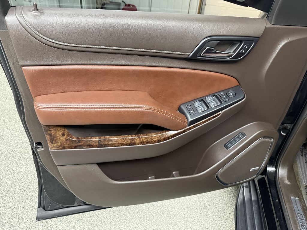 2019 Chevrolet Suburban Image 13