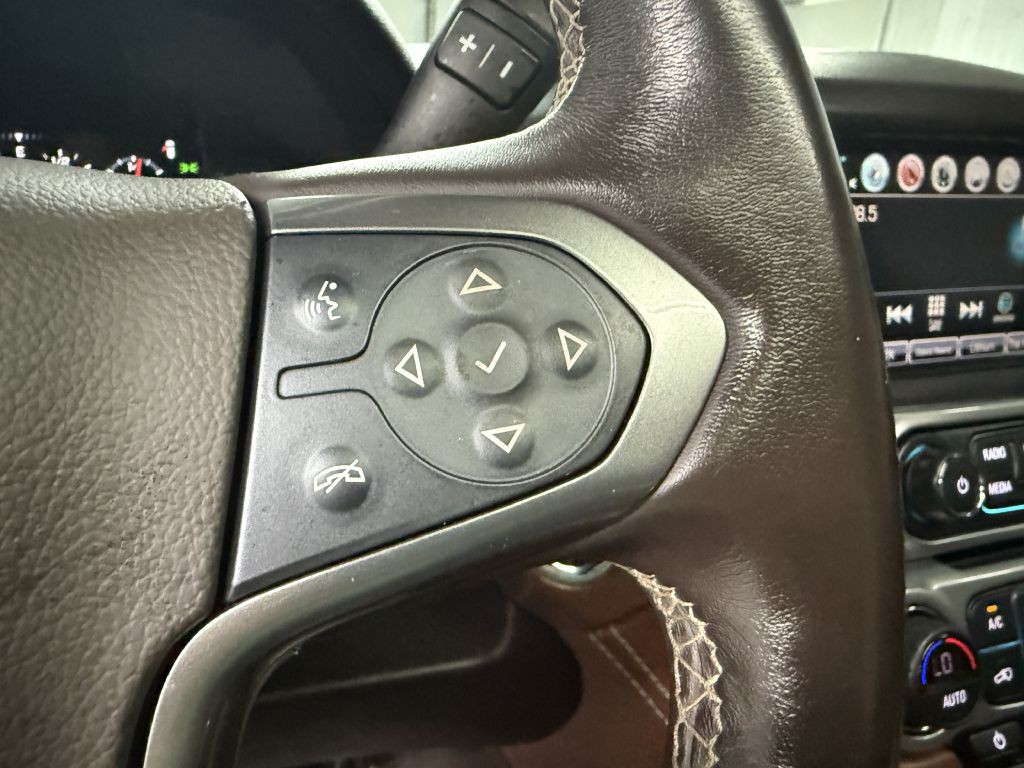 2019 Chevrolet Suburban Image 19