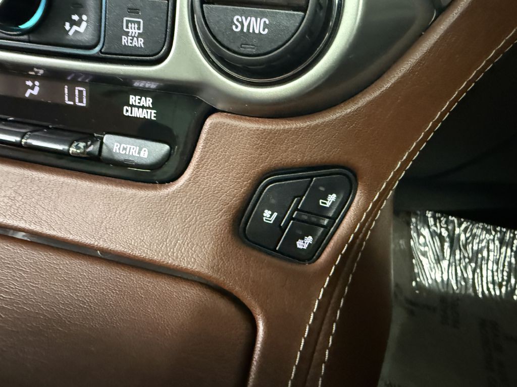 2019 Chevrolet Suburban Image 23