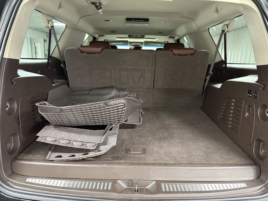 2019 Chevrolet Suburban Image 32