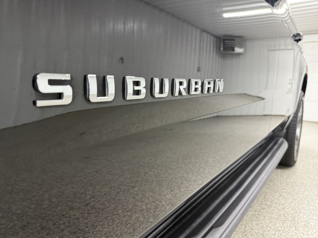 2019 Chevrolet Suburban Image 7