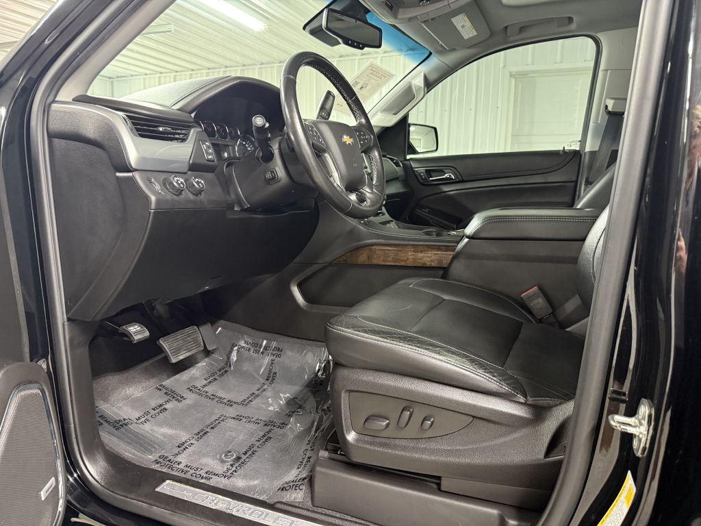 2019 Chevrolet Suburban Image 8