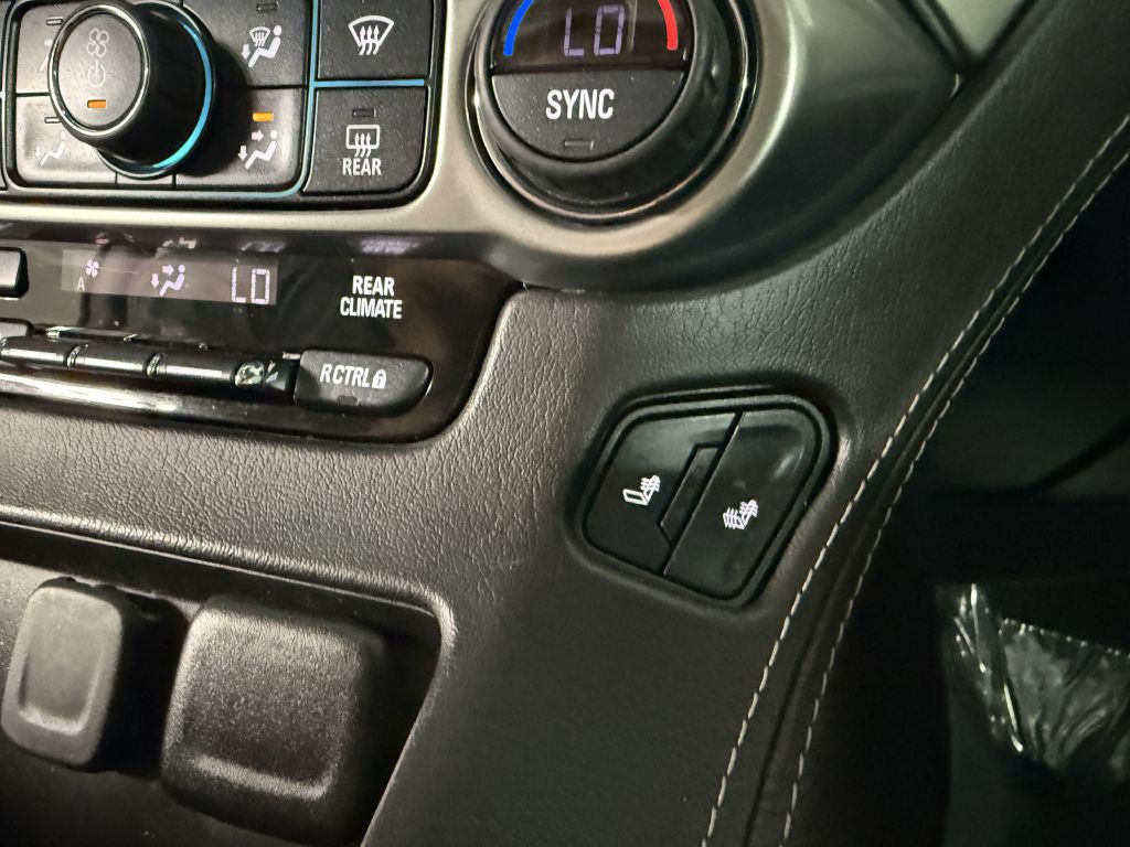 2019 Chevrolet Suburban Image 21