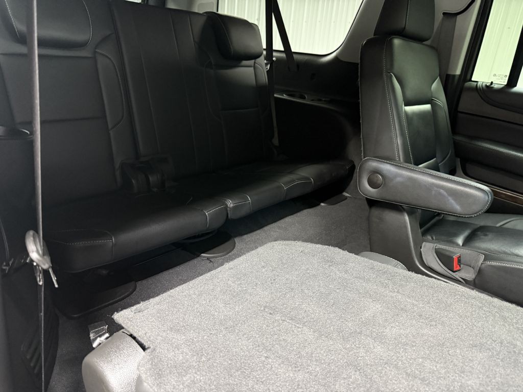 2019 Chevrolet Suburban Image 32