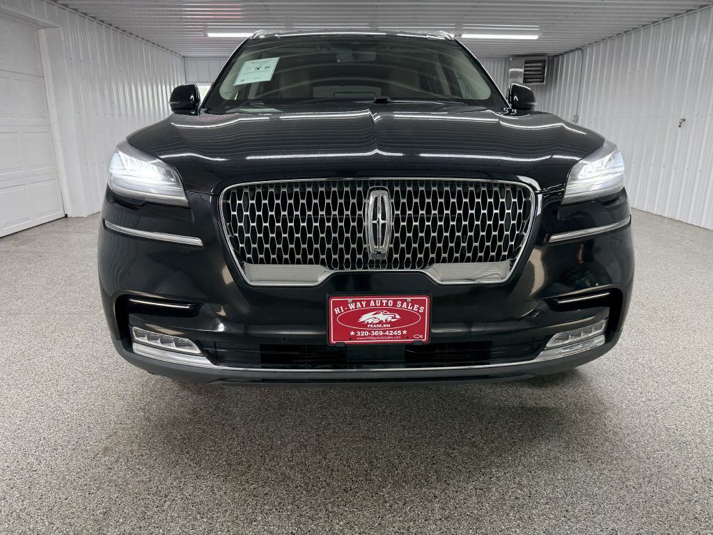 2020 Lincoln Aviator Image 2