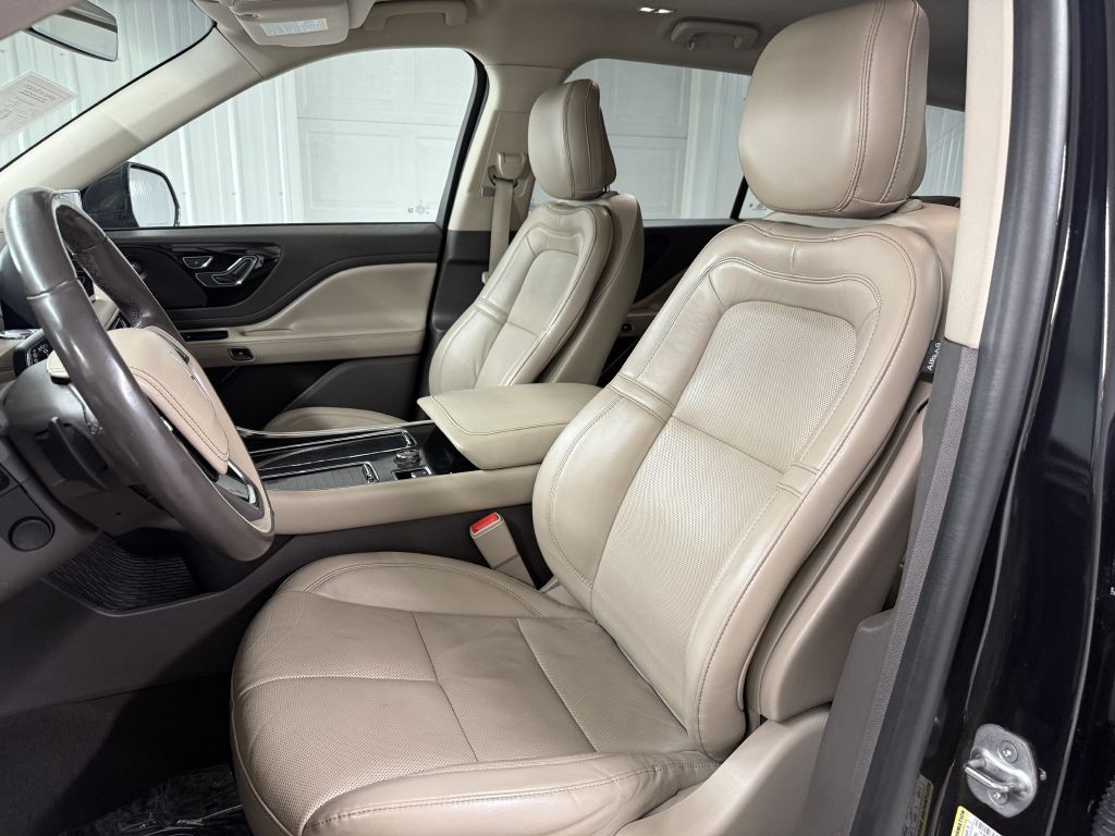 2020 Lincoln Aviator Image 9