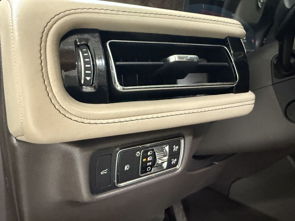 2020 Lincoln Aviator Image 13