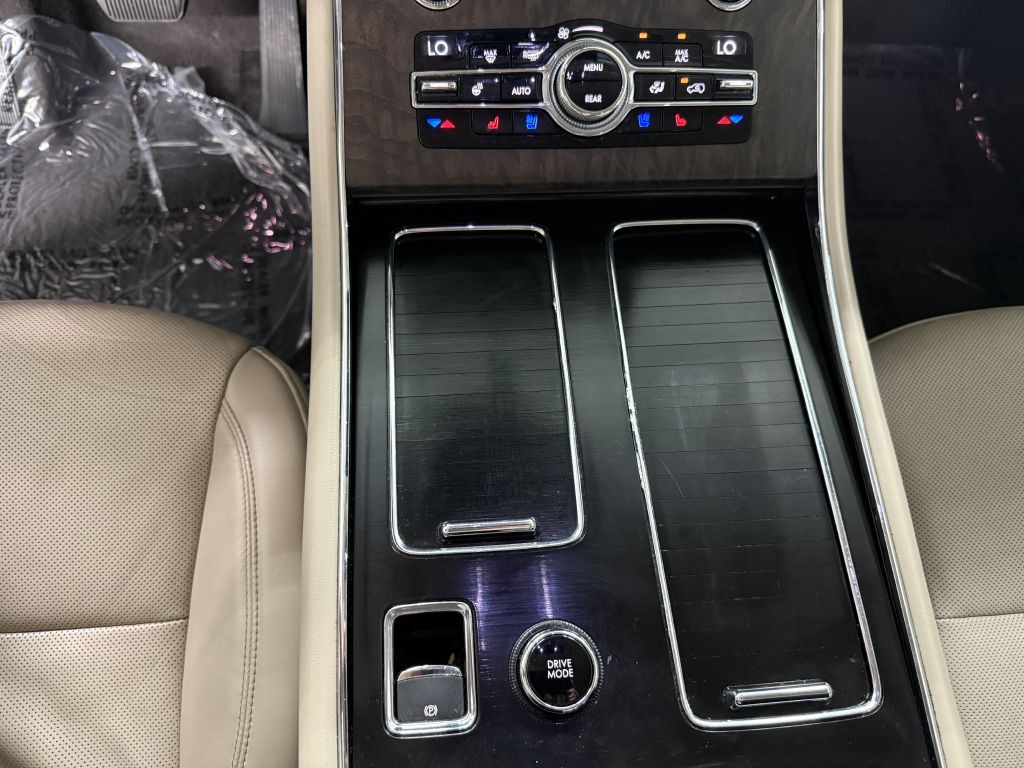 2020 Lincoln Aviator Image 21
