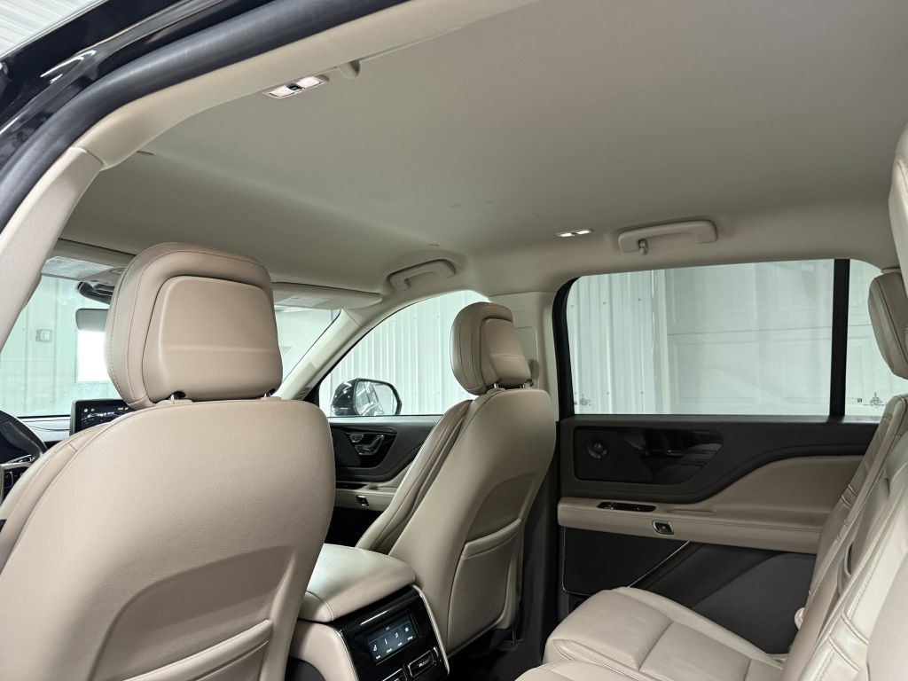 2020 Lincoln Aviator Image 24