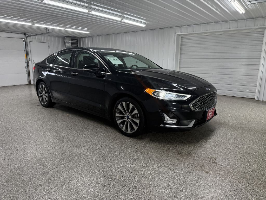 2019 Ford Fusion Image 1