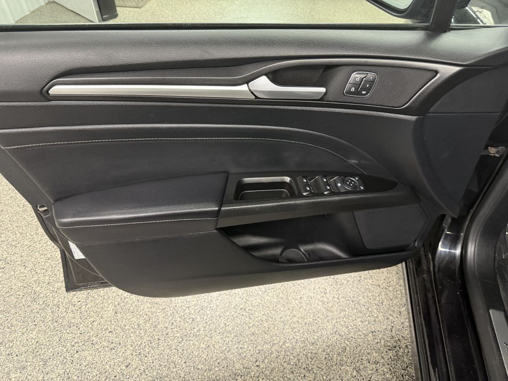 2019 Ford Fusion Image 10