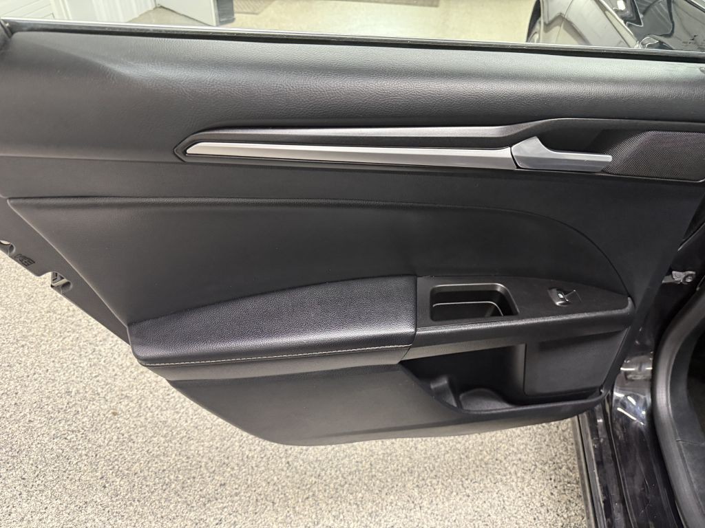 2019 Ford Fusion Image 25