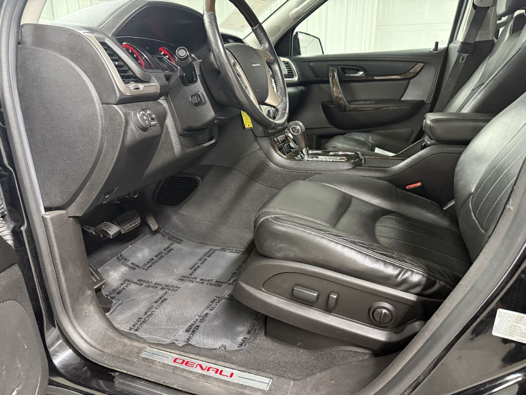 2016 GMC Acadia Image 8