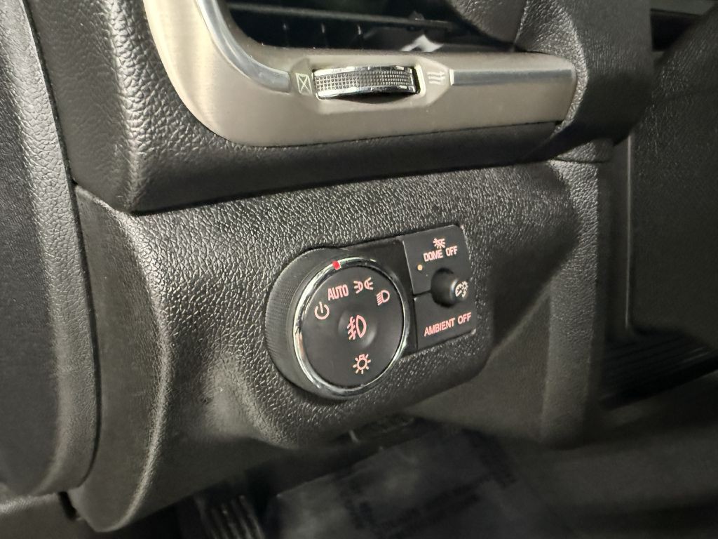 2016 GMC Acadia Image 13