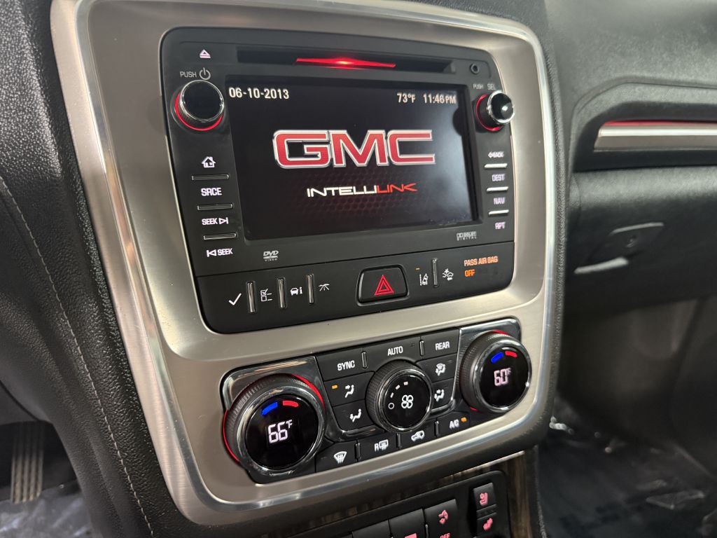 2016 GMC Acadia Image 16