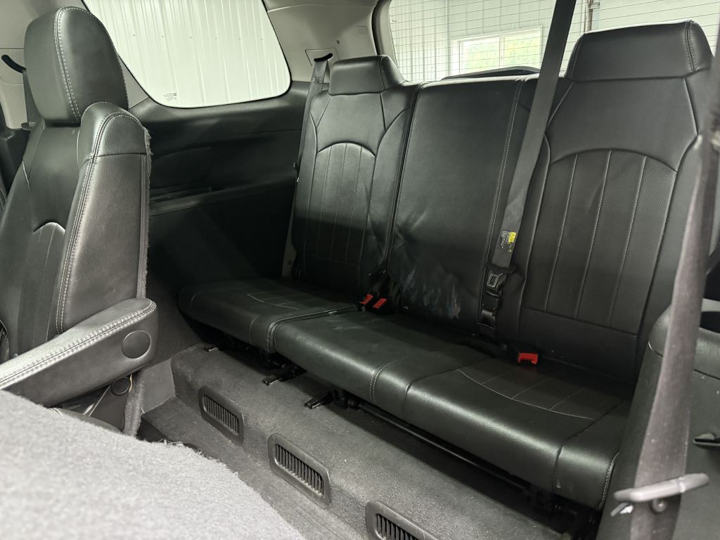 2016 GMC Acadia Image 25