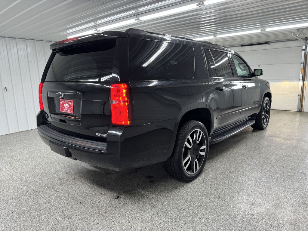 2018 Chevrolet Suburban Image 2