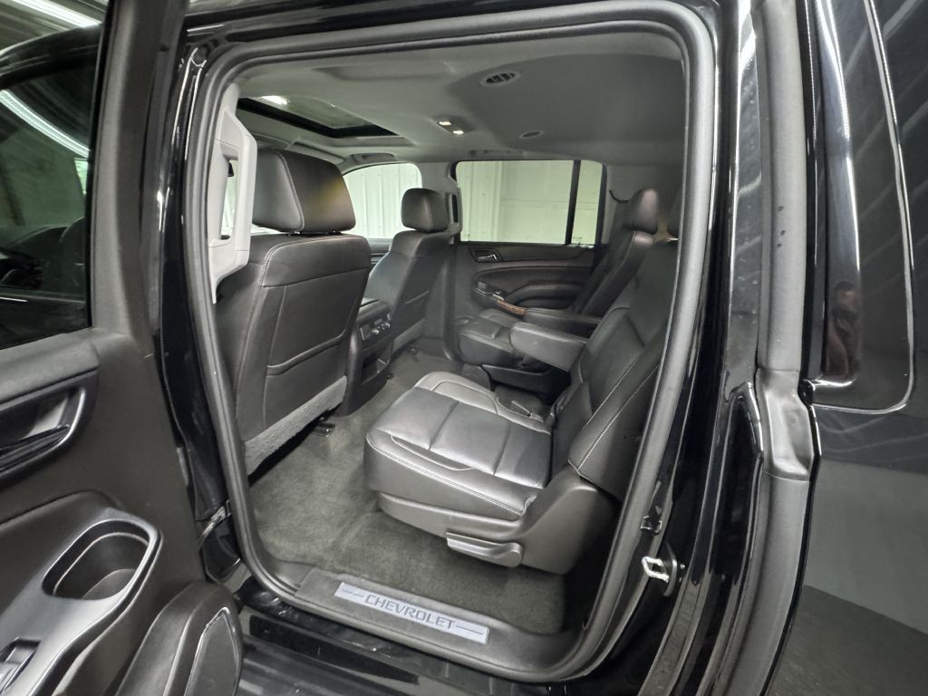 2018 Chevrolet Suburban Image 6