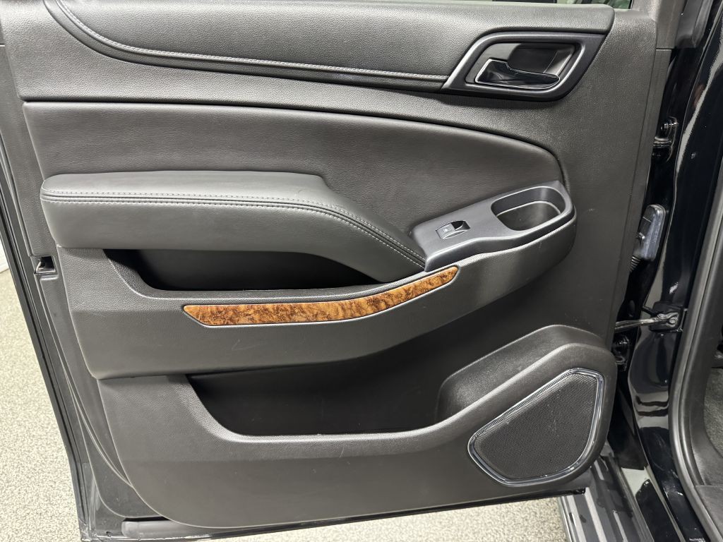 2018 Chevrolet Suburban Image 7