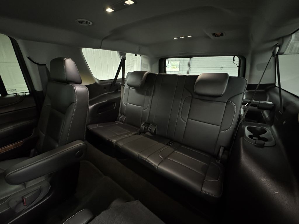 2018 Chevrolet Suburban Image 8