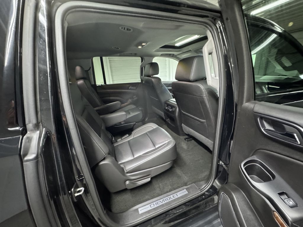2018 Chevrolet Suburban Image 11