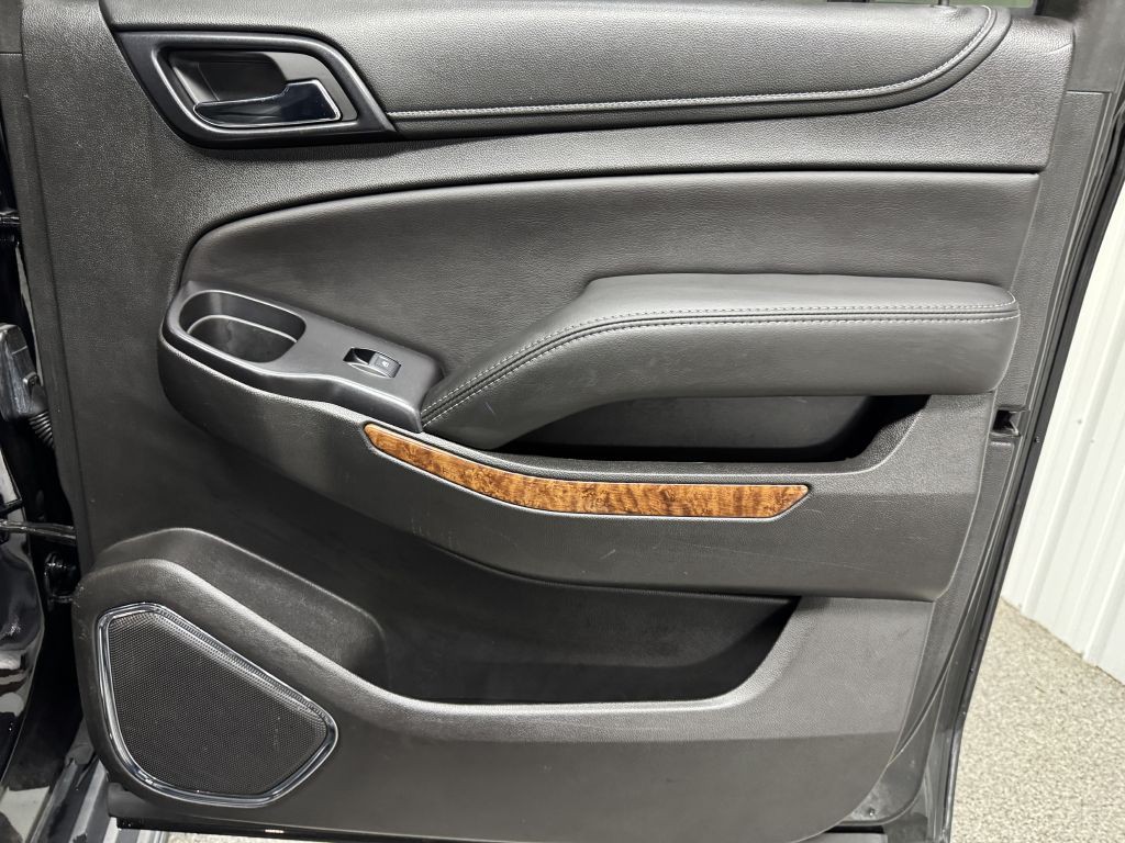 2018 Chevrolet Suburban Image 12