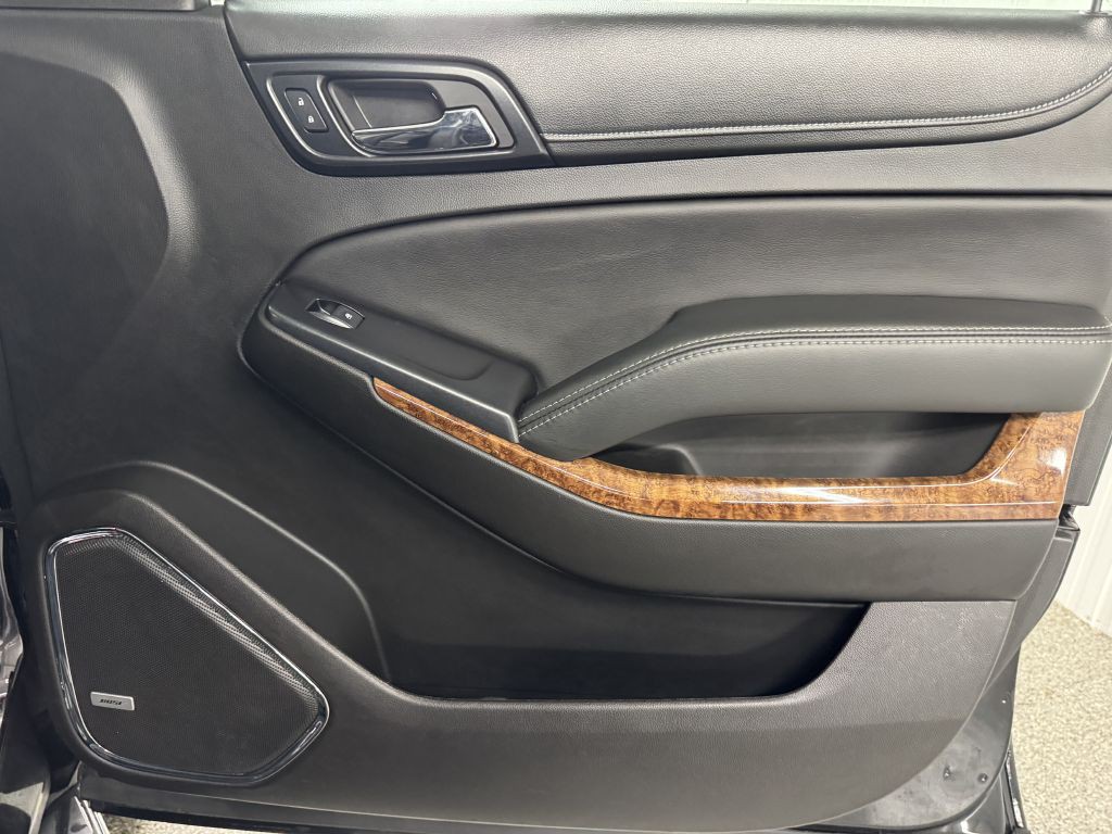 2018 Chevrolet Suburban Image 16
