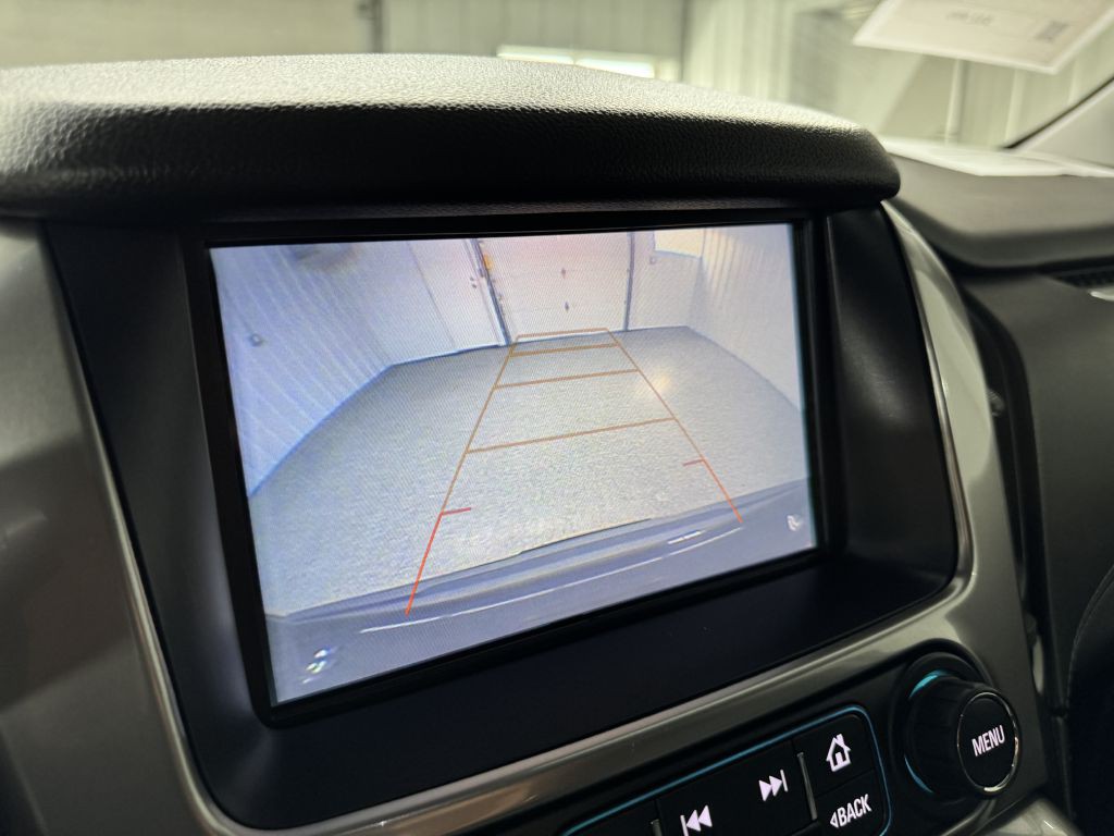 2018 Chevrolet Suburban Image 23