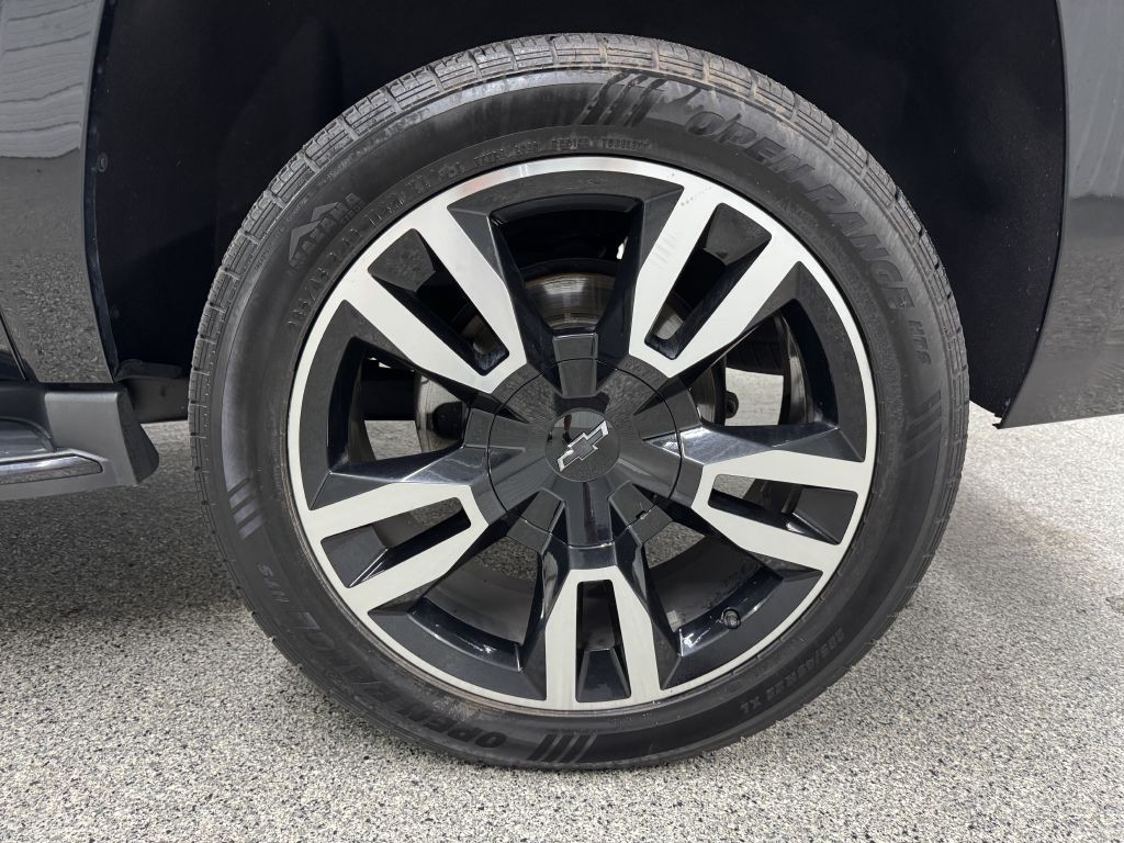 2018 Chevrolet Suburban Image 29