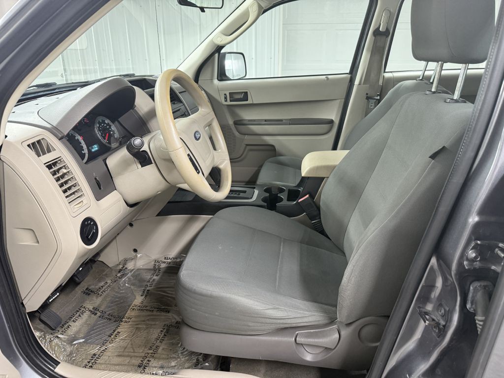 2009 Ford Escape Image 11