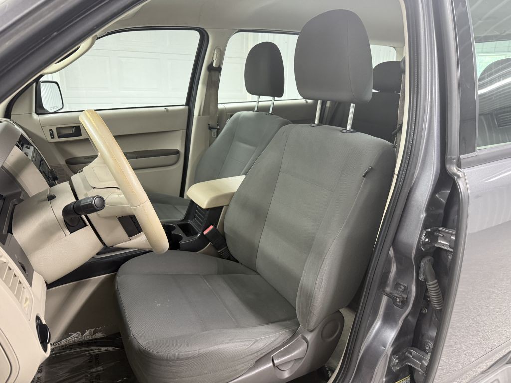 2009 Ford Escape Image 12