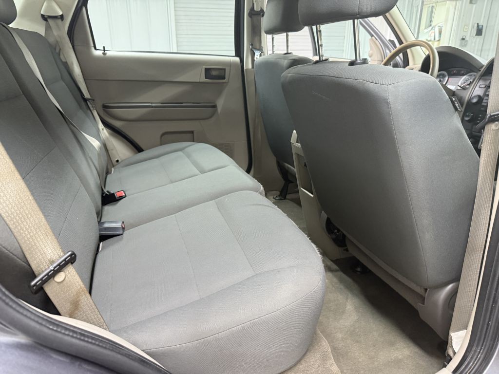 2009 Ford Escape Image 28
