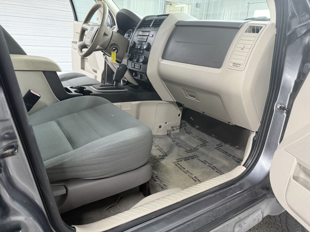 2009 Ford Escape Image 31