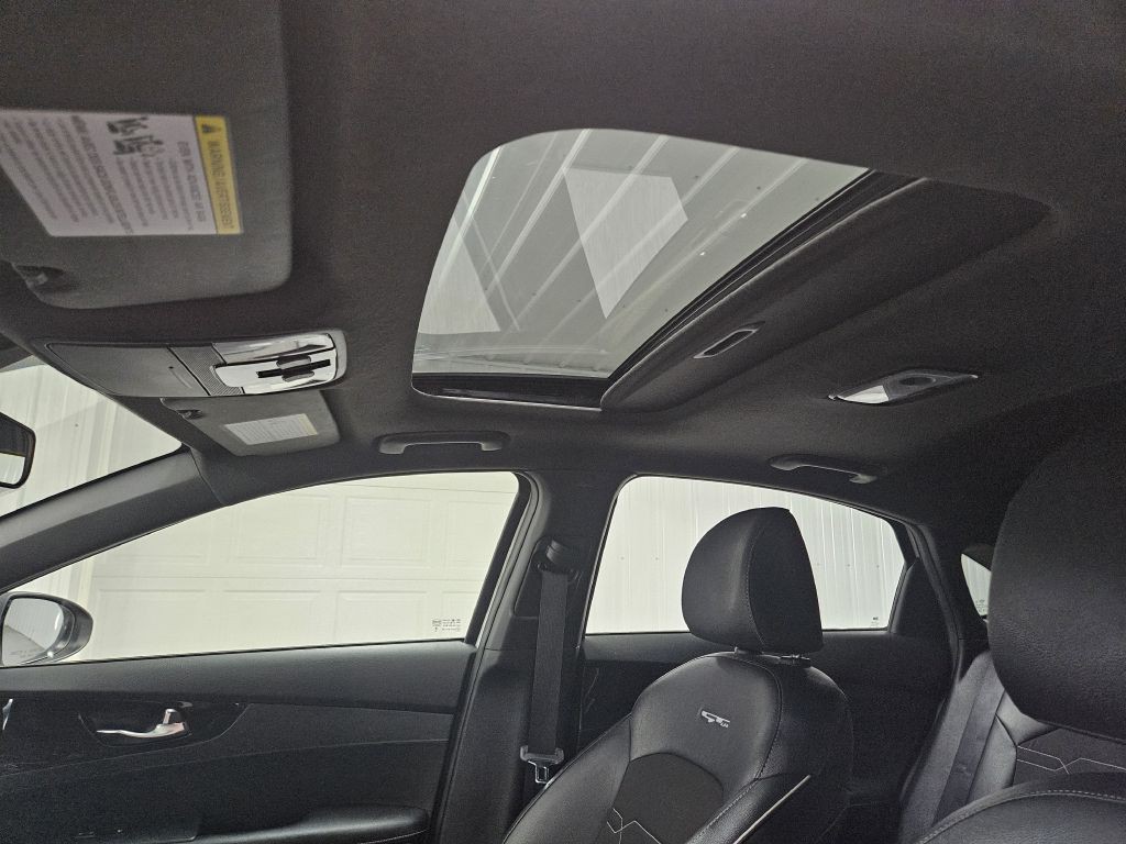 2021 Kia Forte Image 16
