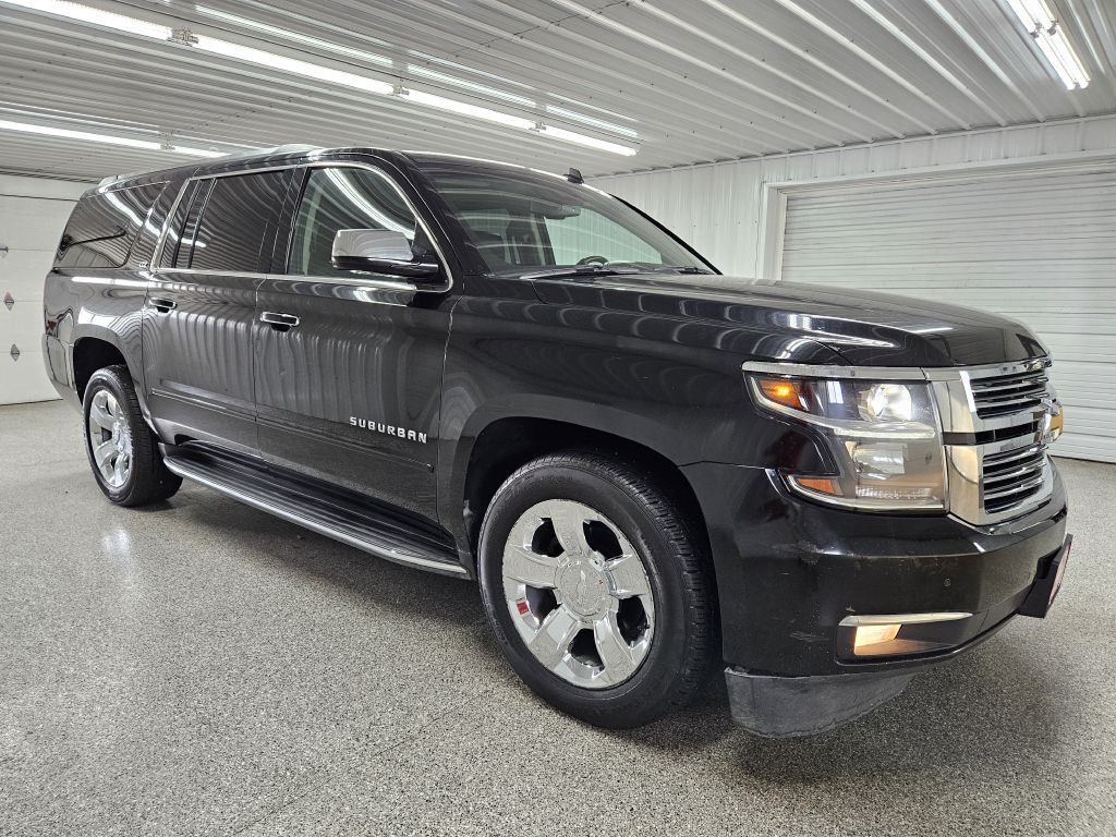 2015 Chevrolet Suburban Image 1