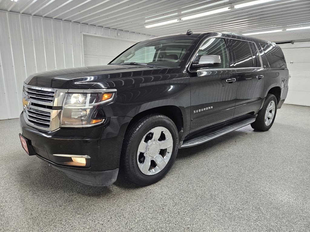 2015 Chevrolet Suburban Image 4