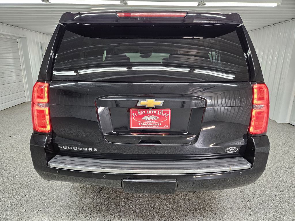 2015 Chevrolet Suburban Image 6
