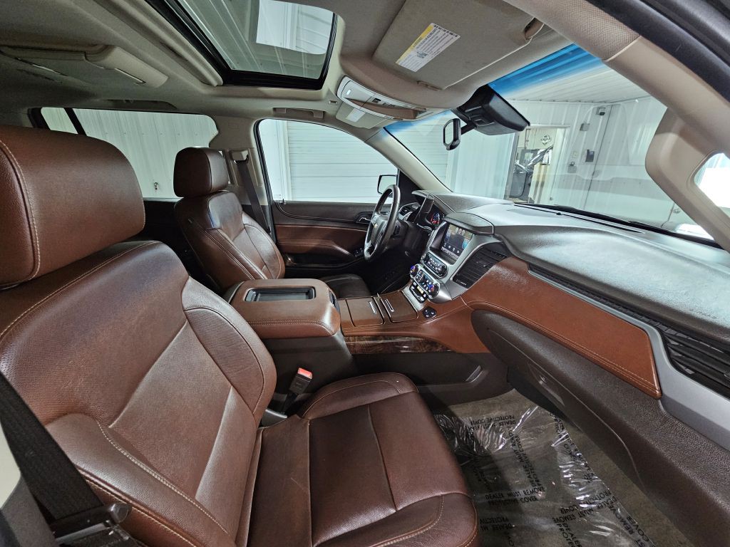 2015 Chevrolet Suburban Image 10