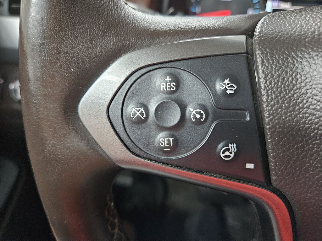 2015 Chevrolet Suburban Image 25