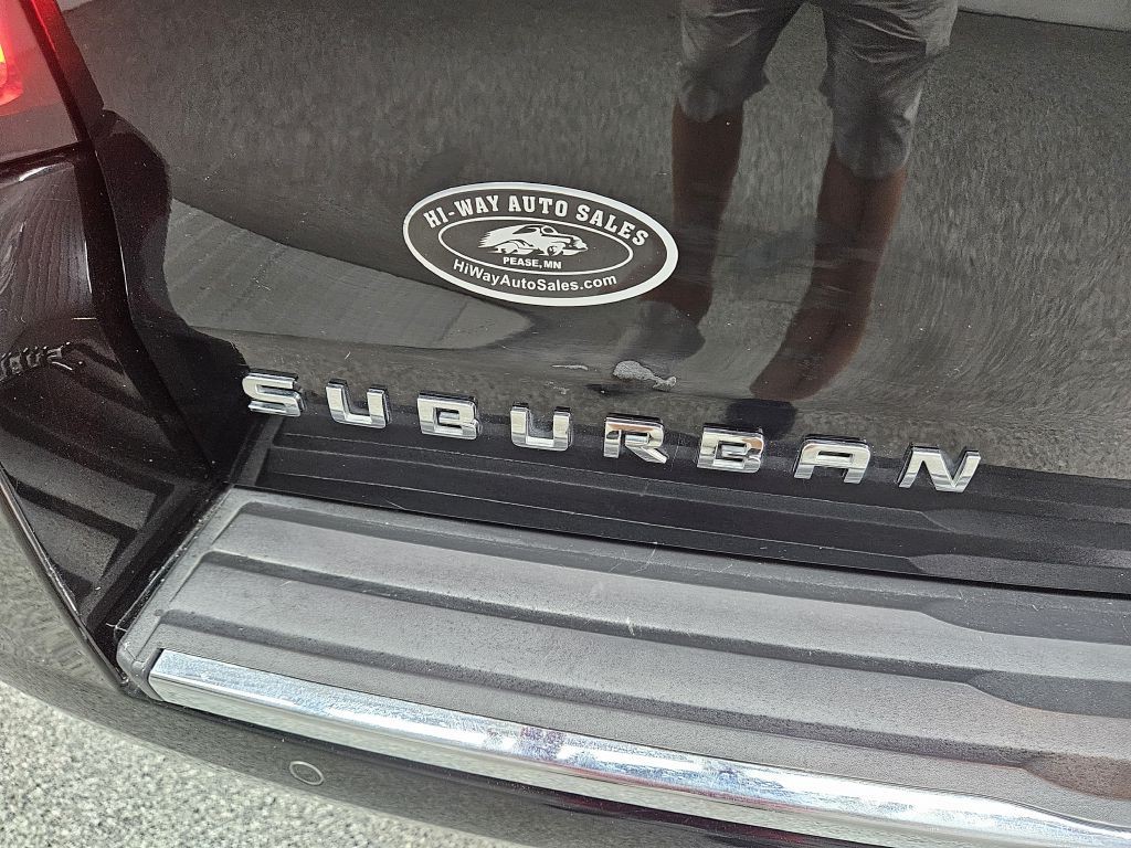 2015 Chevrolet Suburban Image 39