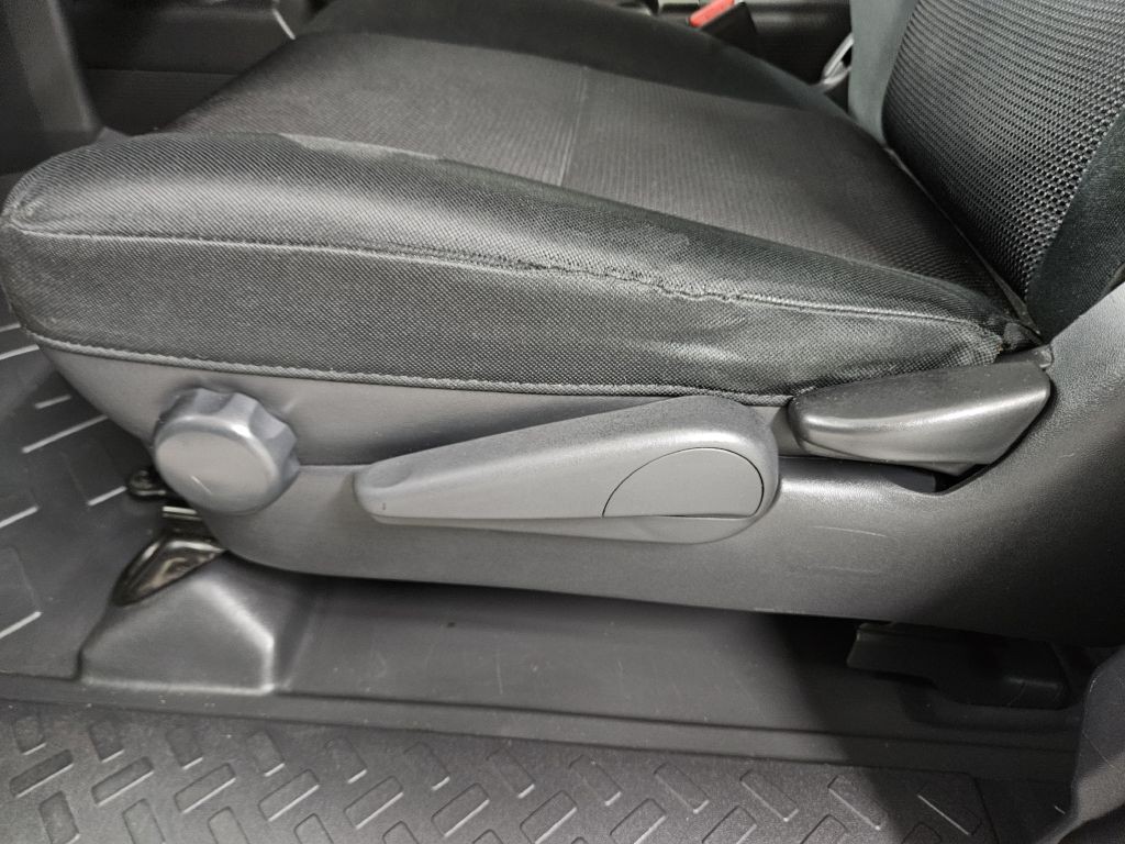 2012 Toyota FJ Cruiser Image 9