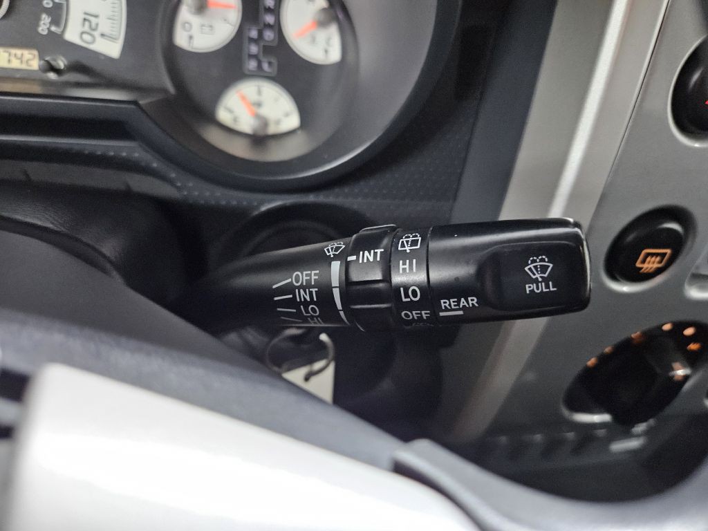 2012 Toyota FJ Cruiser Image 16