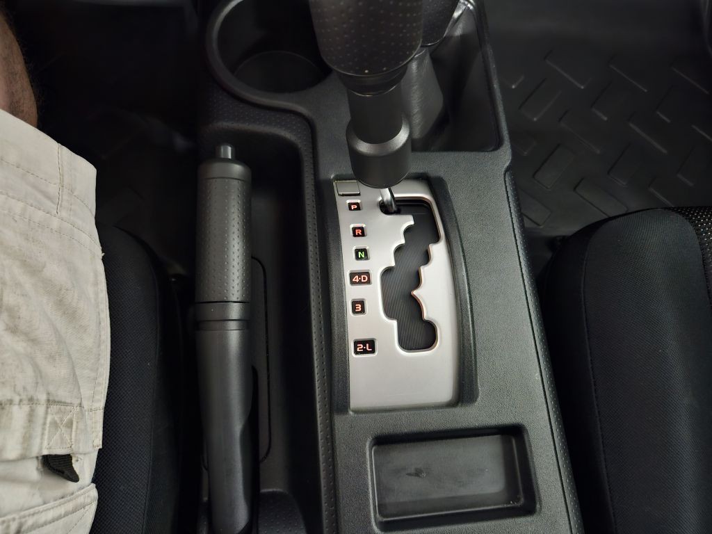 2012 Toyota FJ Cruiser Image 25