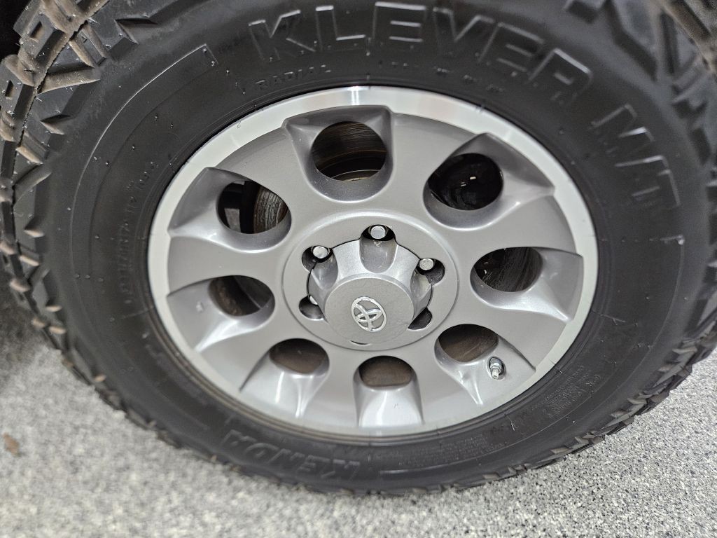 2012 Toyota FJ Cruiser Image 31