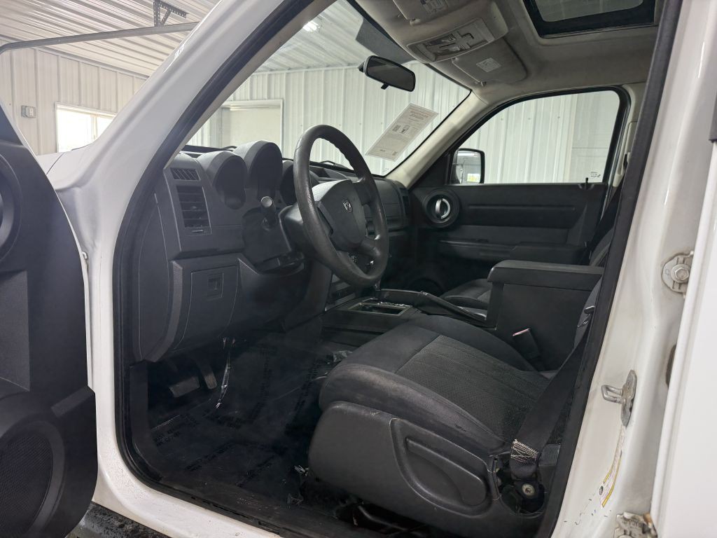 2011 Dodge Nitro Image 10