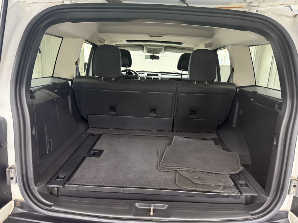 2011 Dodge Nitro Image 18