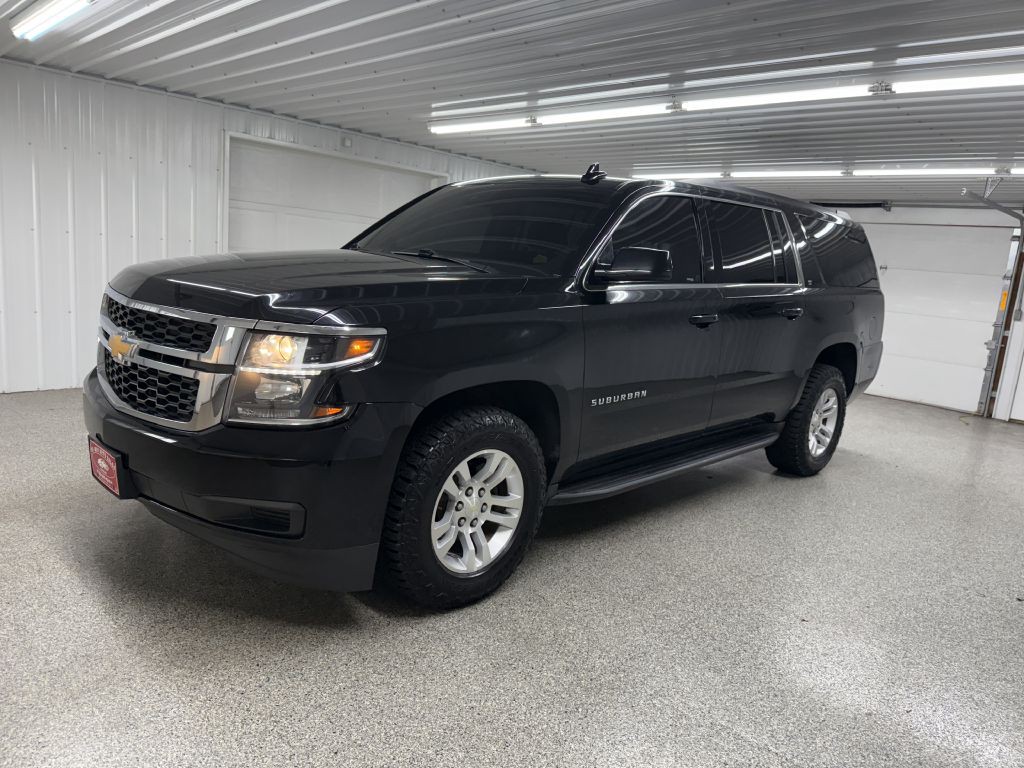 2019 Chevrolet Suburban Image 3