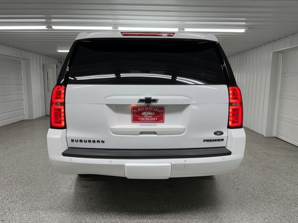 2019 Chevrolet Suburban Image 6