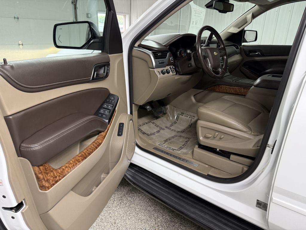 2019 Chevrolet Suburban Image 10